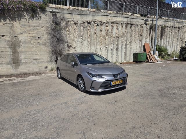 מודעת רכב טויוטה קורולה