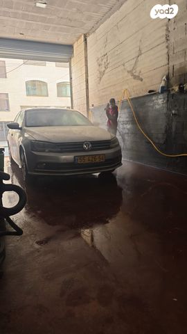 מודעת רכב פולקסווגן ג'טה 