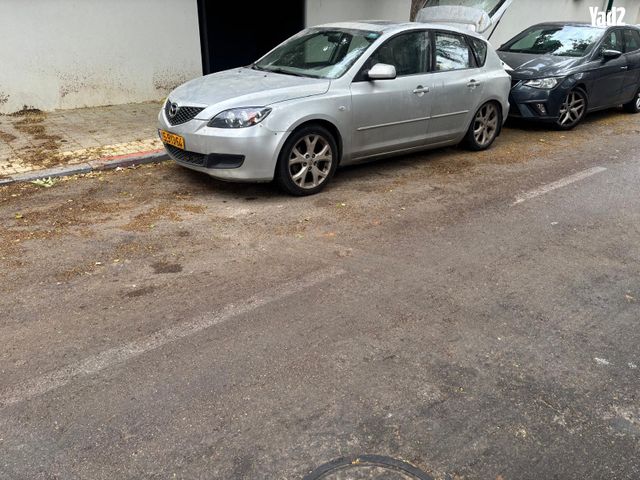 מודעת רכב מאזדה 3