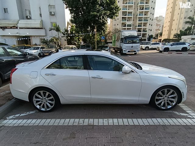 מודעת רכב קאדילק ATS
