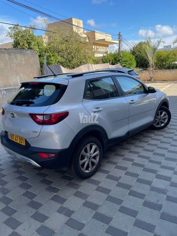 מודעת רכב קיה סטוניק