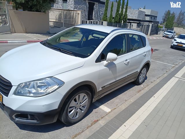 מודעת רכב סוזוקי קרוסאובר