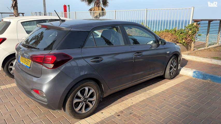 מודעת רכב יונדאי i20