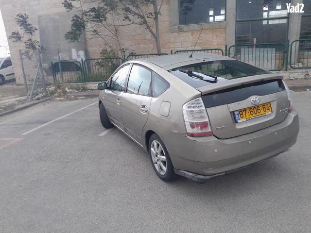 מודעת רכב טויוטה פריוס