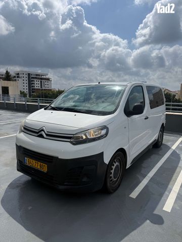 מודעת רכב סיטרואן ג'אמפי