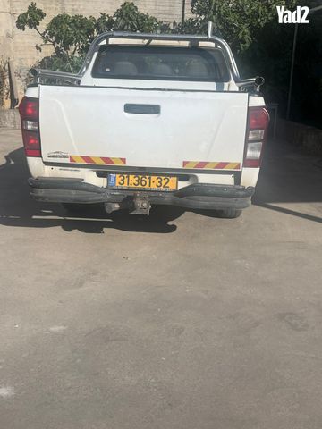 מודעת רכב איסוזו די-מקס