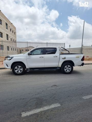 מודעת רכב טויוטה היילקס