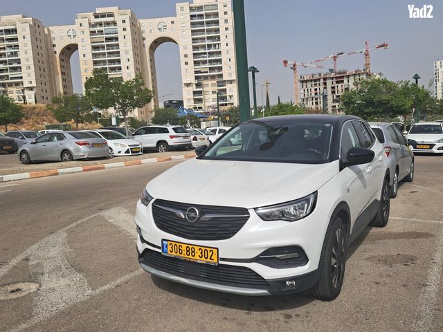 מודעת רכב אופל גרנדלנד