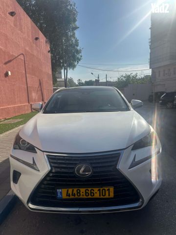 מודעת רכב לקסוס NX