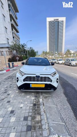 מודעת רכב טויוטה RAV4