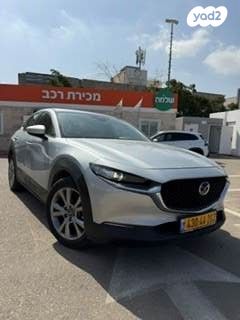 מודעת רכב מאזדה CX-30