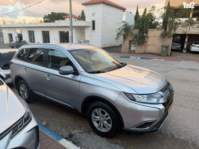 מודעת רכב מיצובישי אאוטלנדר