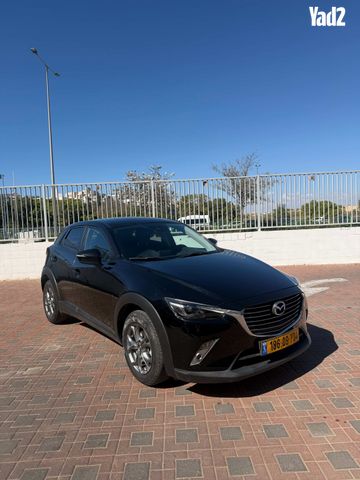 מודעת רכב מאזדה CX-3