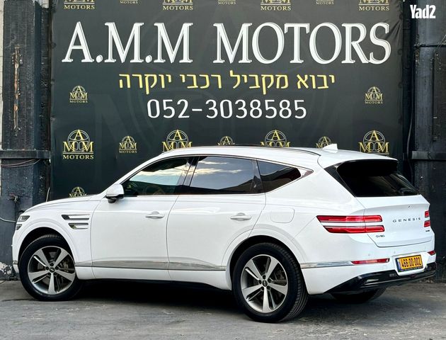 מודעת רכב ג'נסיס GV80