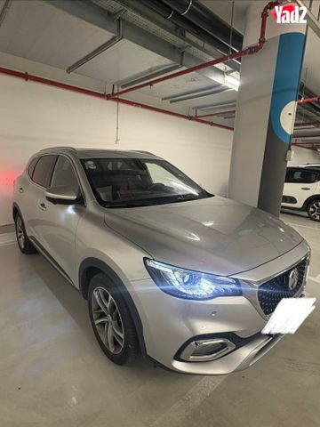 מודעת רכב אם ג'י EHS PHEV