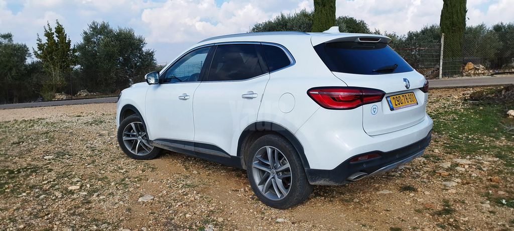 מודעת רכב אם ג'י EHS PHEV