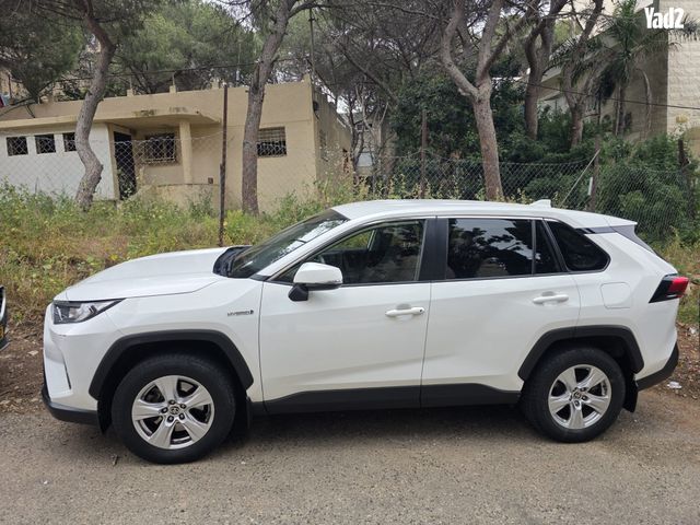 מודעת רכב טויוטה RAV4