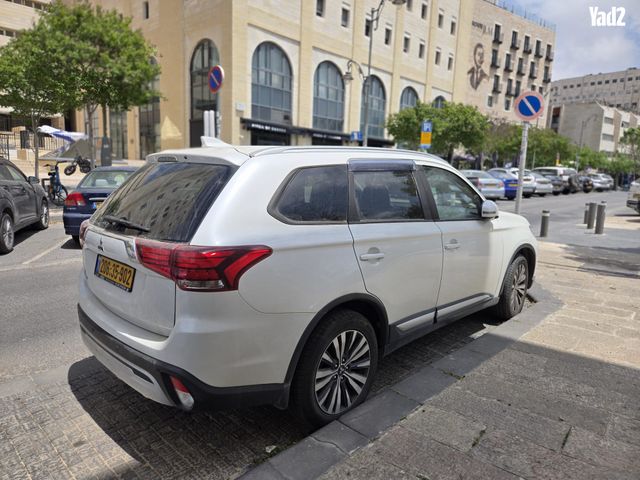 מודעת רכב מיצובישי אאוטלנדר
