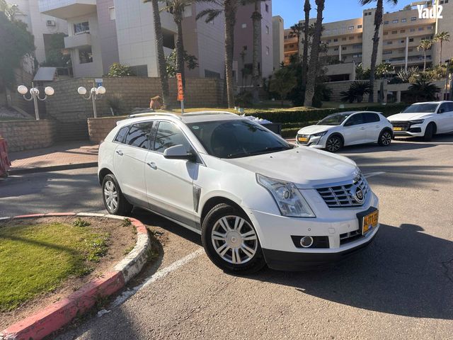 מודעת רכב קאדילק SRX