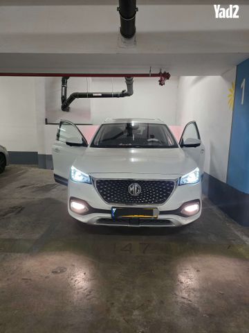 מודעת רכב אם ג'י EHS PHEV