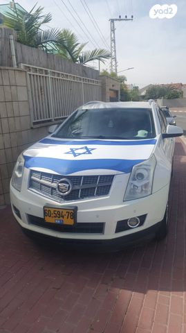 מודעת רכב קאדילק SRX