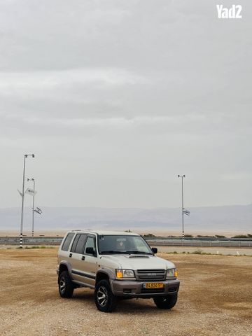 מודעת רכב איסוזו טרופר