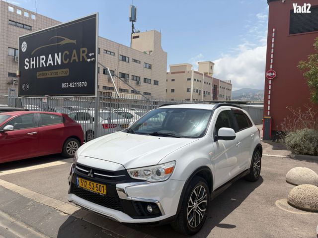 מודעת רכב מיצובישי ASX