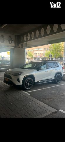 מודעת רכב טויוטה RAV4