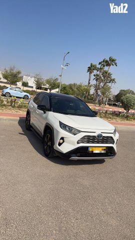 מודעת רכב טויוטה RAV4