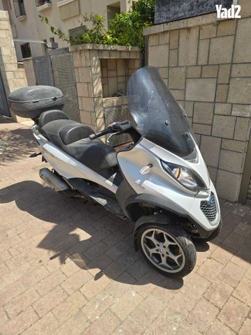 מודעת רכב פיאג'ו MP3 300