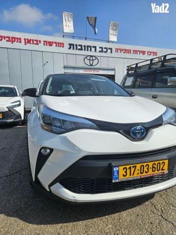 מודעת רכב טויוטה C-HR