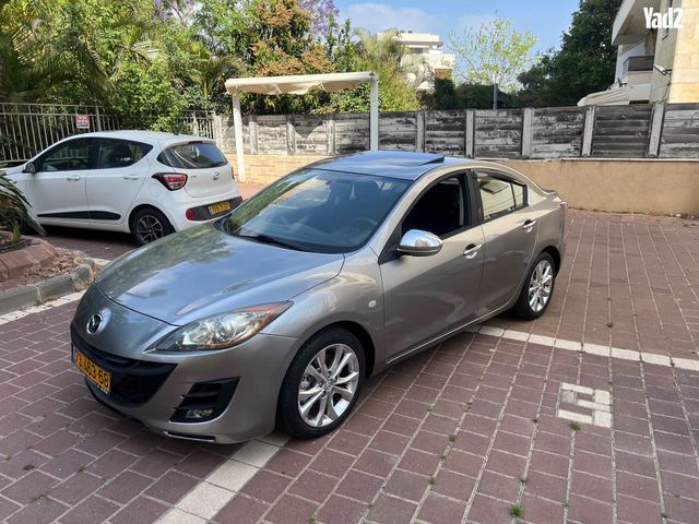 מודעת רכב מאזדה 3