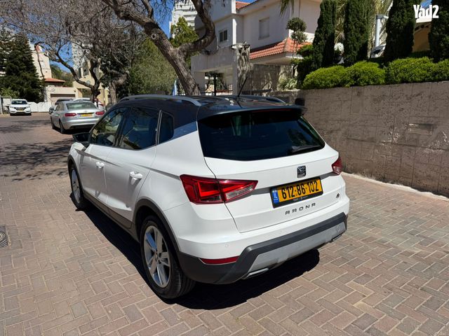 מודעת רכב סיאט ארונה 1