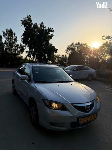 מודעת רכב מאזדה 3
