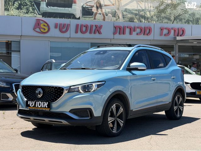 מודעת רכב אם ג'י ZS