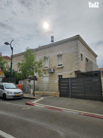 יגאל אלון 41