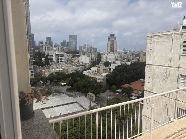 הרצל 42