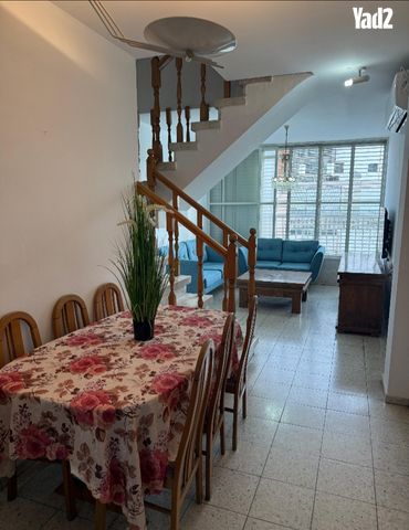 רחבעם זאבי 19