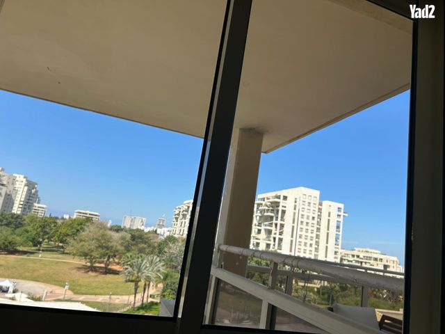 המייסדים 4