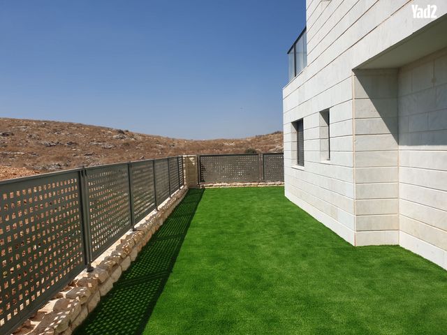 יחזקאל 10