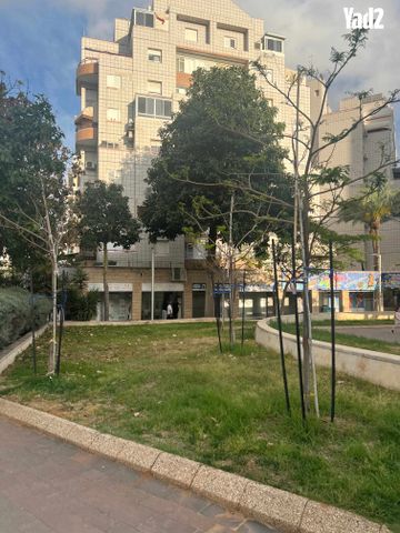 העצמאות 4