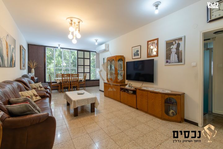 שרה אהרונסון 