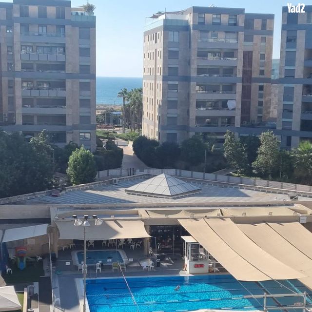 הגוש הגדול, רמת אביב החדשה, נופי ים