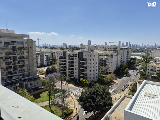 דירה, נווה גן, רמת השרון