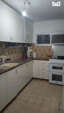 רבקה ומרדכי גובר 2