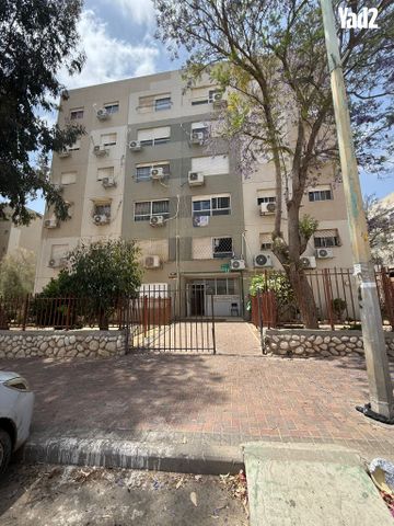 שכונה י"א