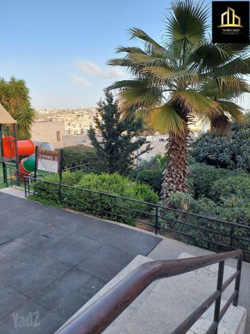 דירה למכירה בירושלים (תיווך) — 4