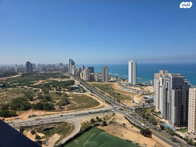 אמנון ליפקין שחק 