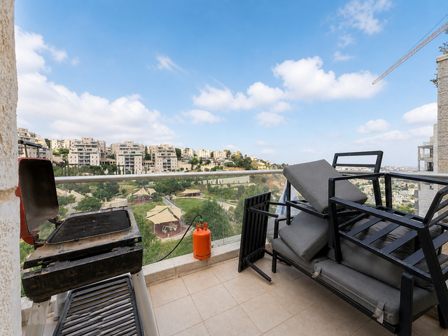 דירה להשכרה בירושלים (תיווך) — 4