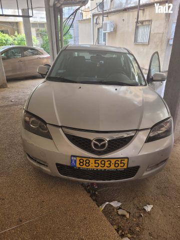 מודעת רכב מאזדה 3